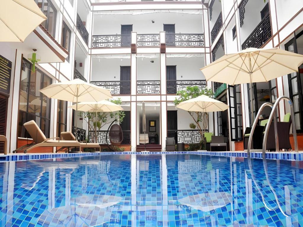 Vinh Hung 2 City Hotel Hoi An Exterior foto