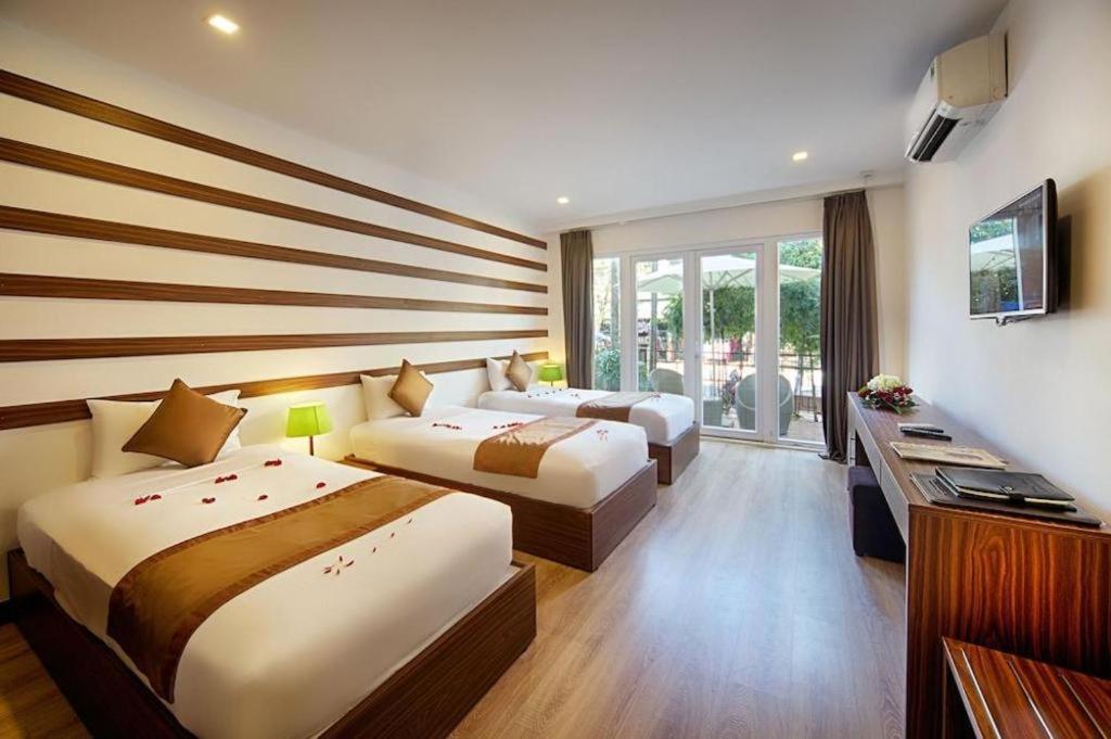 Vinh Hung 2 City Hotel Hoi An Exterior foto