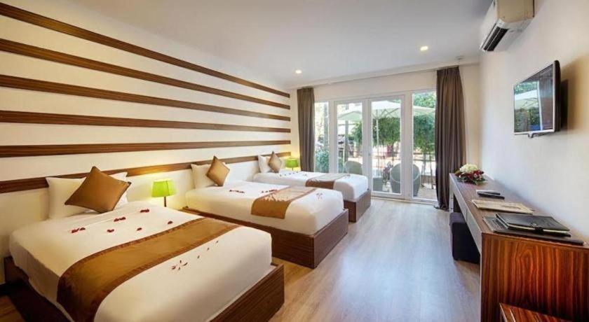Vinh Hung 2 City Hotel Hoi An Exterior foto